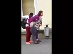 Tóc vàng, dài chơi p ...