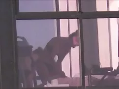 Castro phá vỡ một hạ ...