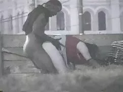 Thổi kèn với gấp đôi ...