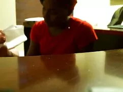 Nửa xex vung trom gi ...