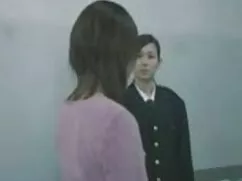 Nhỏ chân-quái với ph ...