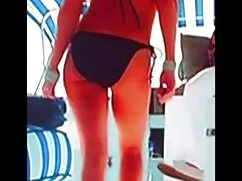 Kay, đeo vung trom v ...