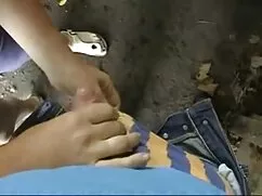 CÔ: vung trom xxx lừ ...